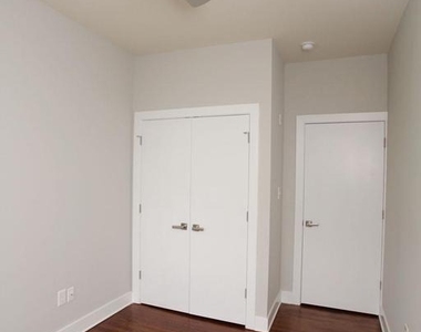 400 S 45th Street - Photo Thumbnail 6