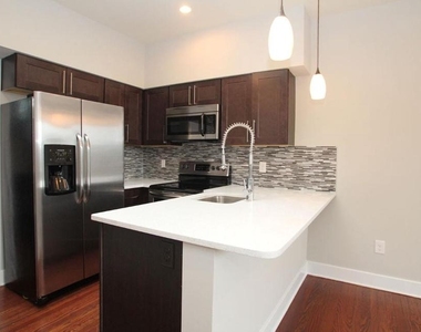 400 S 45th Street - Photo Thumbnail 4
