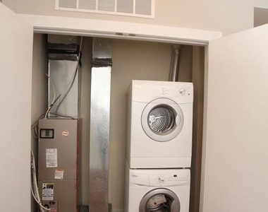400 S 45th Street - Photo Thumbnail 9