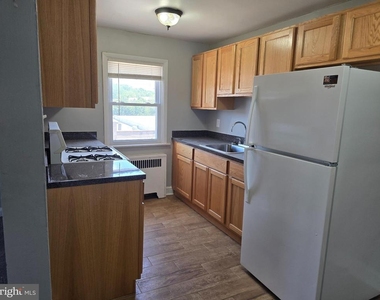 7504 Greenhill Road - Photo Thumbnail 4