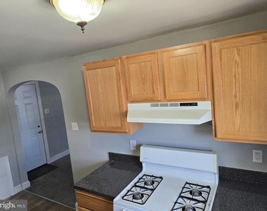 7504 Greenhill Road - Photo Thumbnail 3