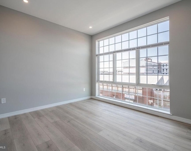 2401 Washington Avenue - Photo Thumbnail 10
