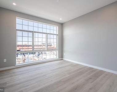 2401 Washington Avenue - Photo Thumbnail 7