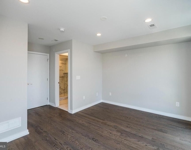 1432 Clymer Street - Photo Thumbnail 13