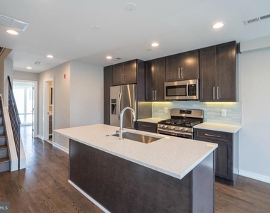 1432 Clymer Street - Photo Thumbnail 5
