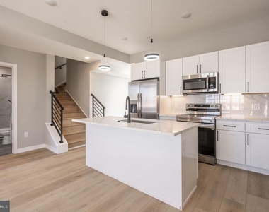 713 S Mildred Street - Photo Thumbnail 1