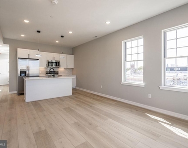 713 S Mildred Street - Photo Thumbnail 3
