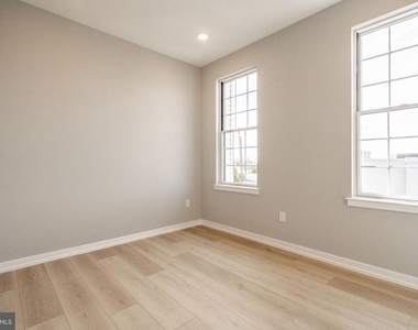 713 S Mildred Street - Photo Thumbnail 14