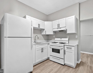 2352 N Colorado Street - Photo Thumbnail 5