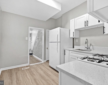 2352 N Colorado Street - Photo Thumbnail 6