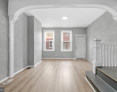 2352 N Colorado Street - Photo Thumbnail 4