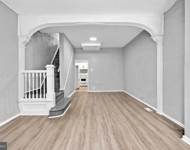 2352 N Colorado Street - Photo Thumbnail 2