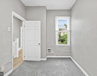 2352 N Colorado Street - Photo Thumbnail 14