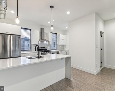 2835 Edgemont Street - Photo Thumbnail 12