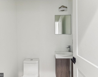 2835 Edgemont Street - Photo Thumbnail 19