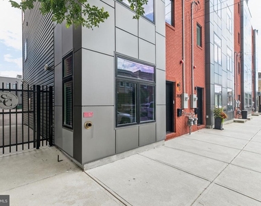 2835 Edgemont Street - Photo Thumbnail 4