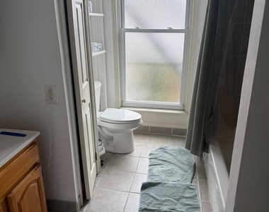 1838 Green Street - Photo Thumbnail 7