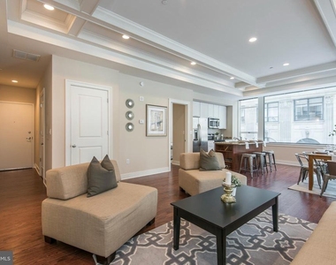 1501 Locust Street - Photo Thumbnail 7