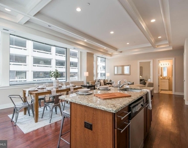 1501 Locust Street - Photo Thumbnail 13