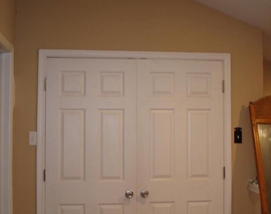 160 Levering Street - Photo Thumbnail 9
