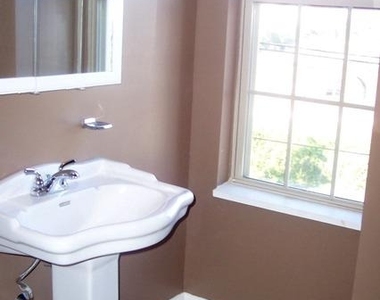 3100 Mount Vernon Street - Photo Thumbnail 9