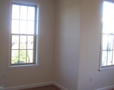 3100 Mount Vernon Street - Photo Thumbnail 5