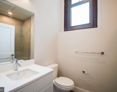 1300 S 19th Street - Photo Thumbnail 8