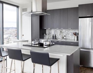 450 N 18th Street - Photo Thumbnail 2
