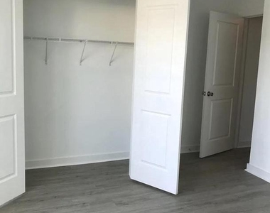 6109 Market Street - Photo Thumbnail 8
