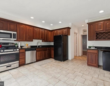116 Dawson Street - Photo Thumbnail 3