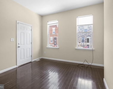 1536 S 19th Street - Photo Thumbnail 5