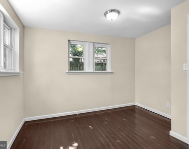 1536 S 19th Street - Photo Thumbnail 13