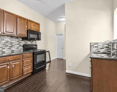 1536 S 19th Street - Photo Thumbnail 1