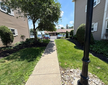 72304 Delaire Landing Road - Photo Thumbnail 3