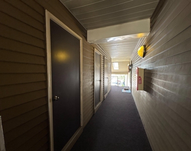 72304 Delaire Landing Road - Photo Thumbnail 54