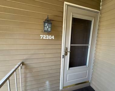 72304 Delaire Landing Road - Photo Thumbnail 8