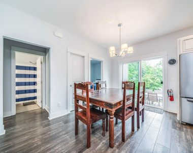 580 Mason Street - Photo Thumbnail 4