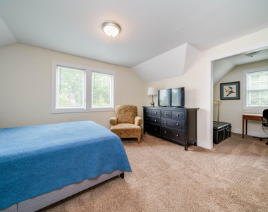 580 Mason Street - Photo Thumbnail 8