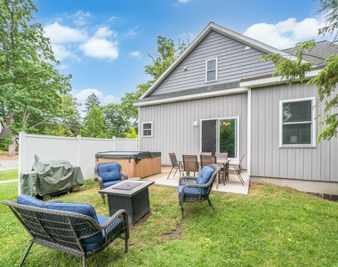 580 Mason Street - Photo Thumbnail 14
