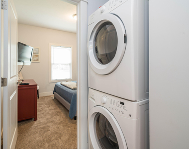 580 Mason Street - Photo Thumbnail 7