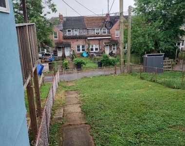 1133 Sterling Avenue - Photo Thumbnail 10