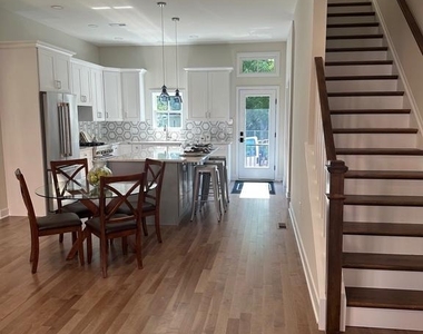 113 Thornton Street - Photo Thumbnail 2