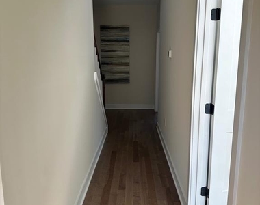 113 Thornton Street - Photo Thumbnail 13