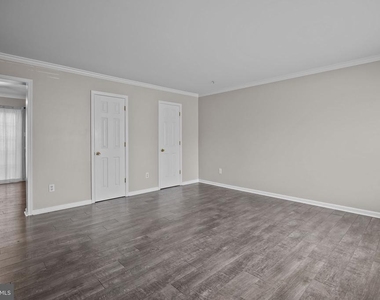 618 Songbird Court - Photo Thumbnail 3