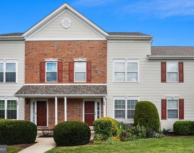 618 Songbird Court - Photo Thumbnail 1