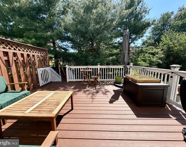 176 Strawberry Lane - Photo Thumbnail 35