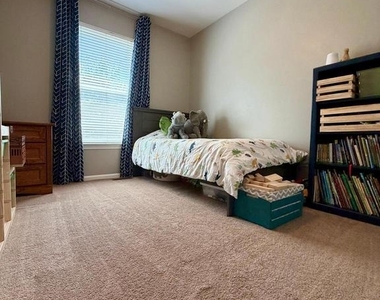 176 Strawberry Lane - Photo Thumbnail 28