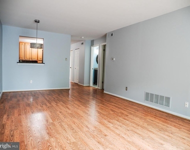 16012 Beacon Hill Drive - Photo Thumbnail 3
