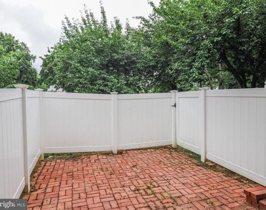 16012 Beacon Hill Drive - Photo Thumbnail 16