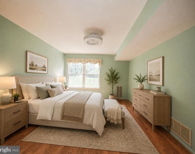 16012 Beacon Hill Drive - Photo Thumbnail 7
